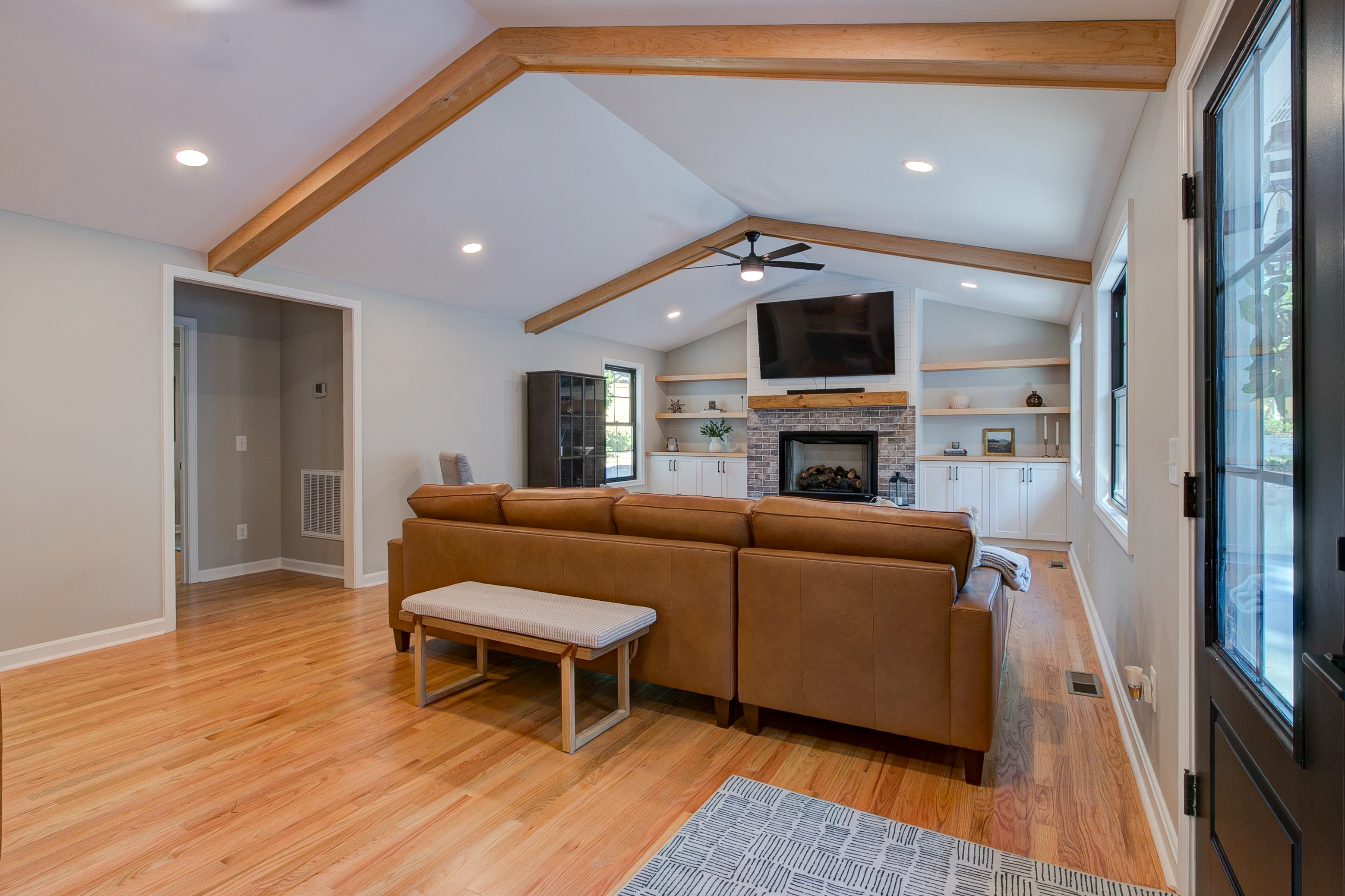 Living Room - Rafter B Construction