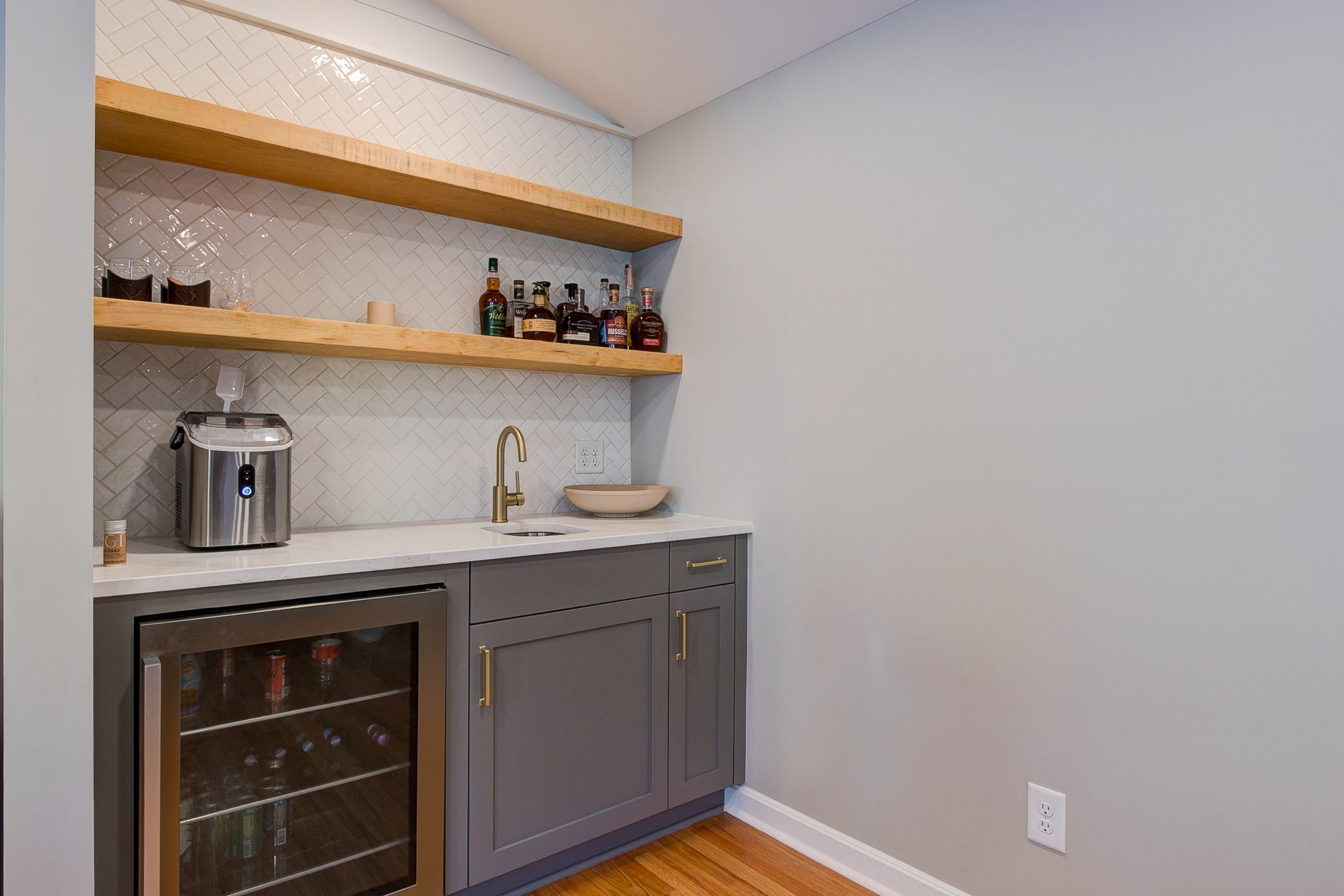 Bar - Rafter B Construction