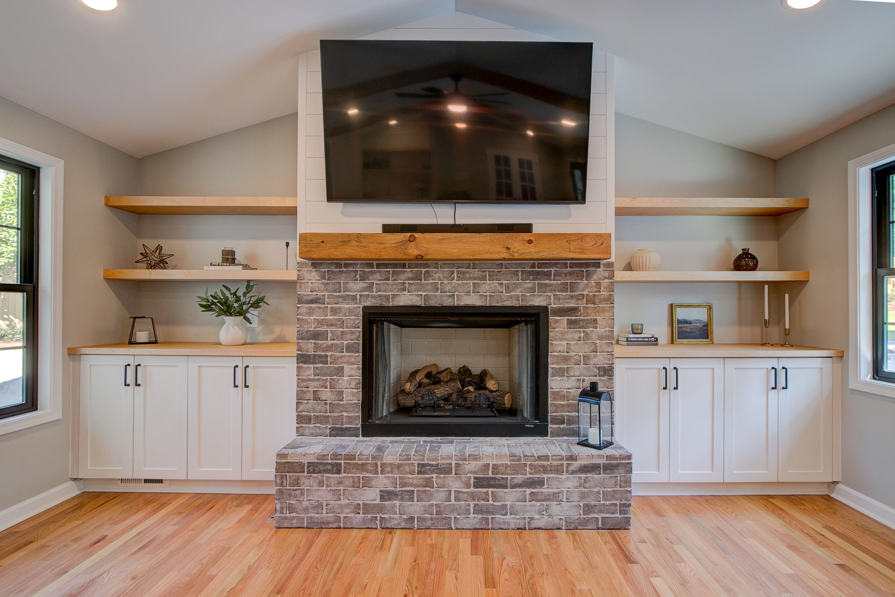 Fireplace - Rafter B Construction