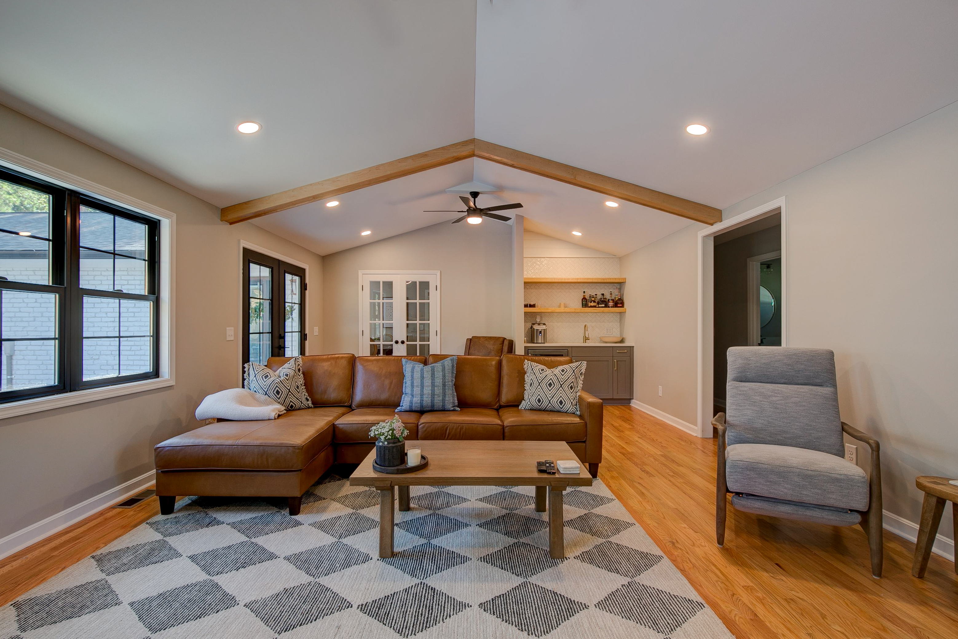 Living Room - Rafter B Construction