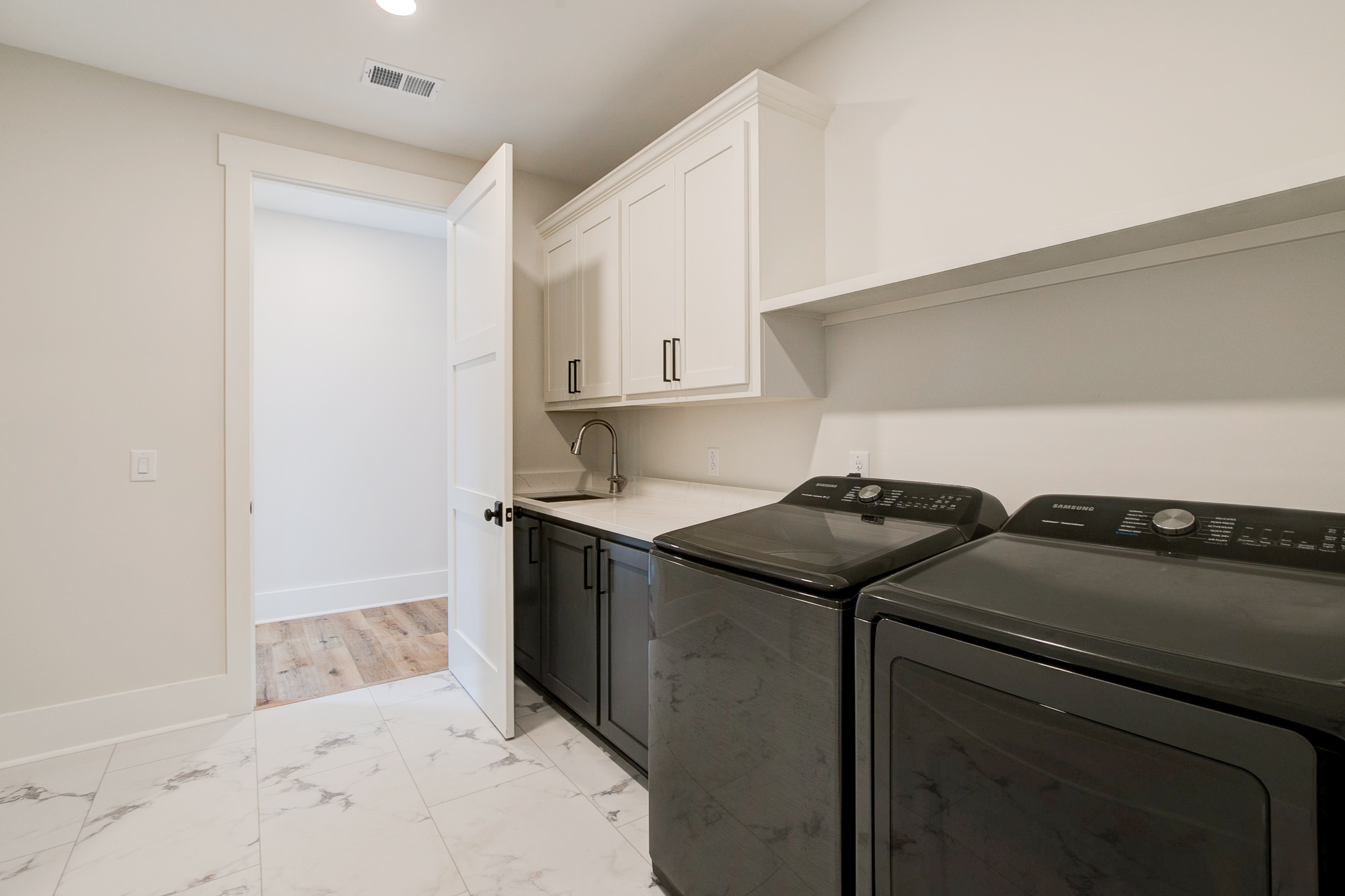 RanchStyleHouse45RafterB