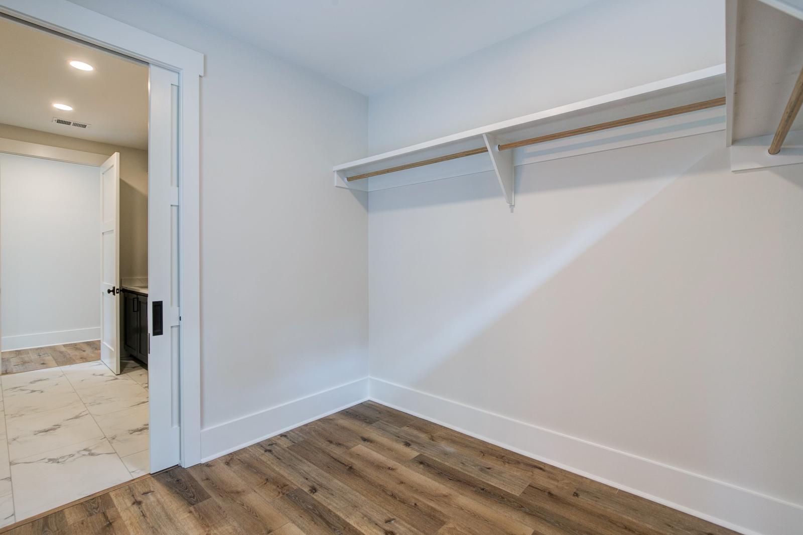 Ensuite walk in closet