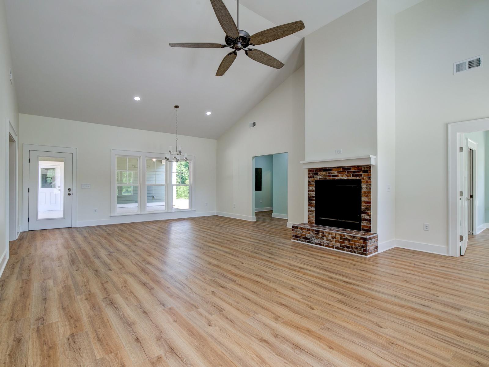 Custom home - Rafter B