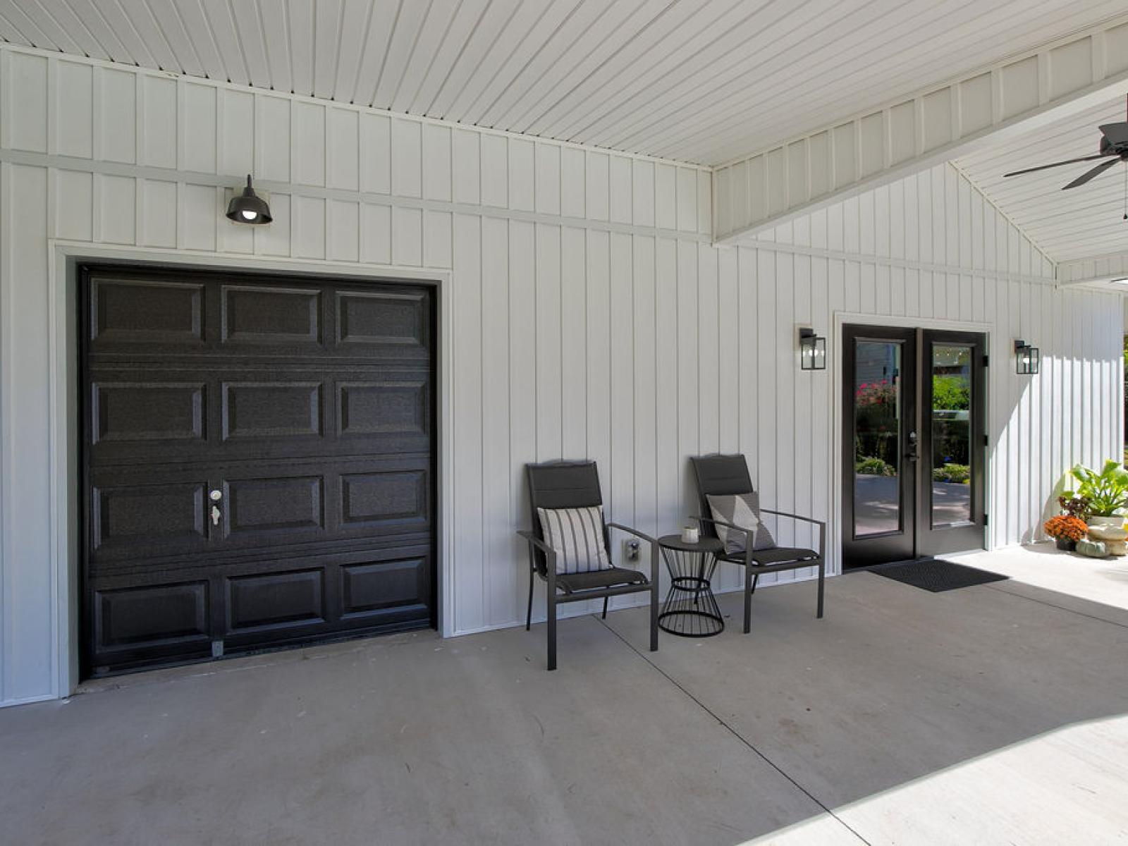Custom pool house - Rafter B