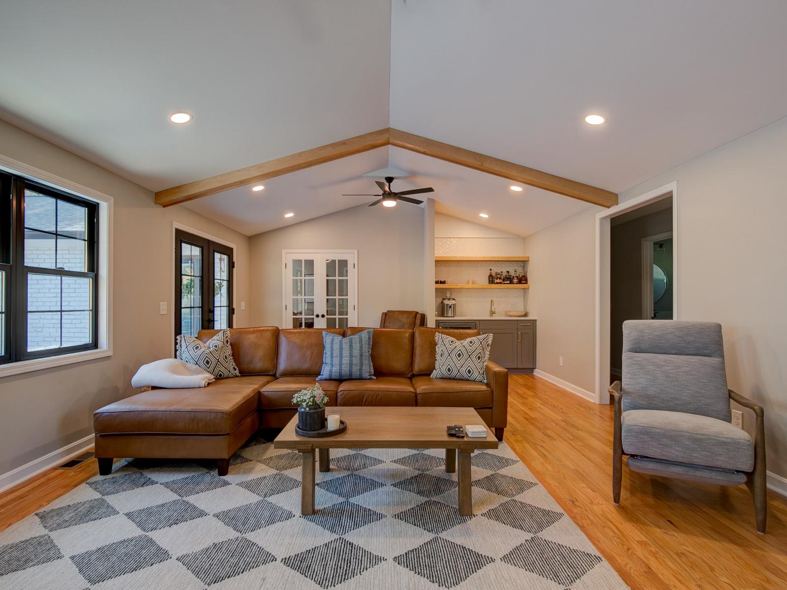 Living Room - Rafter B Construction