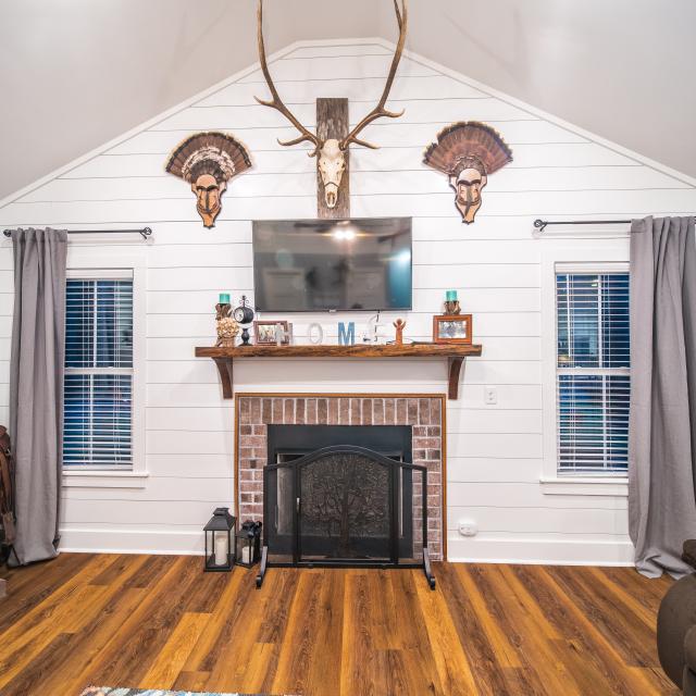 Custom designed house - Rafter B
